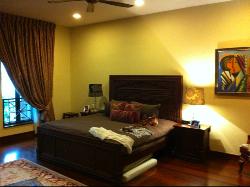 Pebble Bay (D15), Condominium #5802662